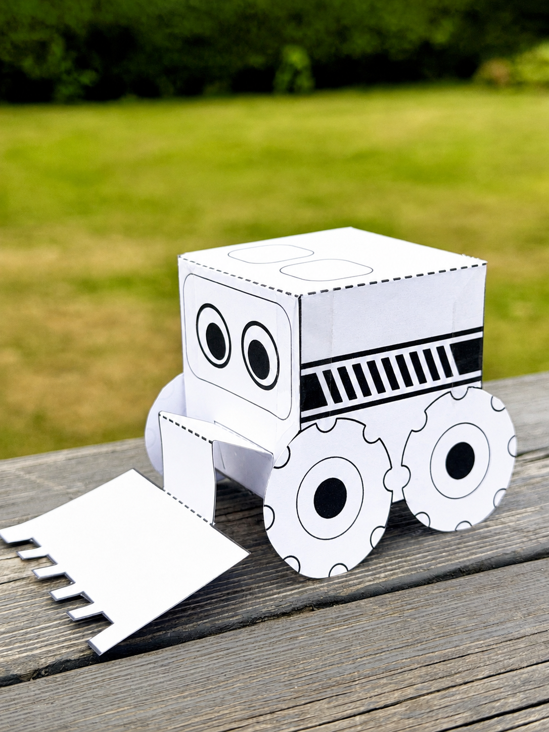 Vik din egen traktor – 3D-pyssel i papper